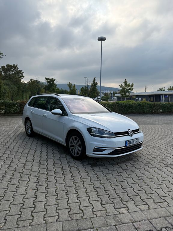 Image of Volkswagen Golf