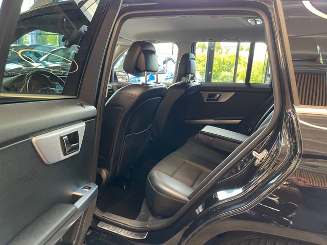MYAUTOCENTER – Gebraucht- und Jahreswagen mit Werkstattservice in Pfaffenhofen Mercedes-Benz GLK 350 CDI 4Matic *NAVI*BI-XENON*SZHZ*PDC*TEMPO