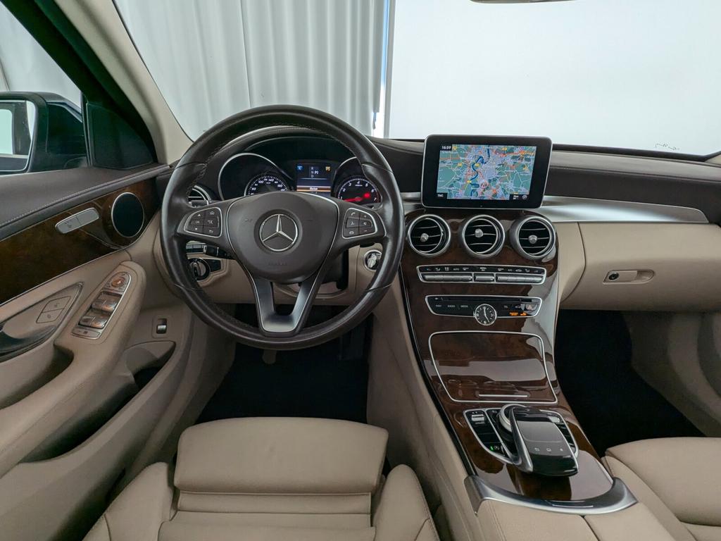 Mercedes-Benz C 400