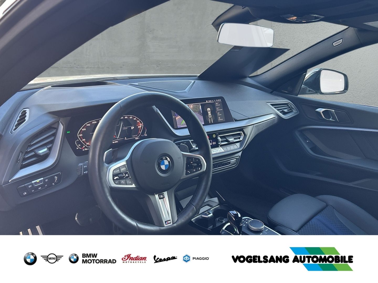 Fahrzeugabbildung BMW M235i xDrive,Gran Coupe,HUD,H&KSound,RFK,M Sport