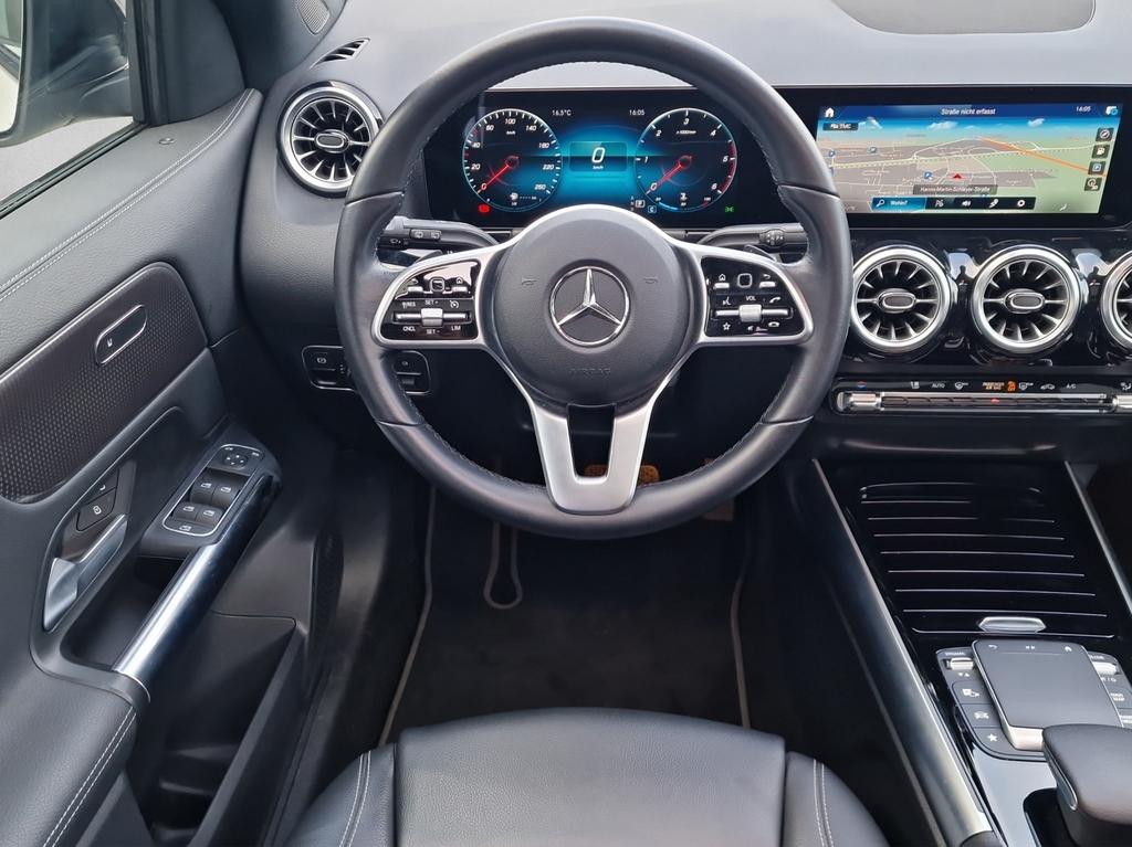 Mercedes-Benz GLA 180