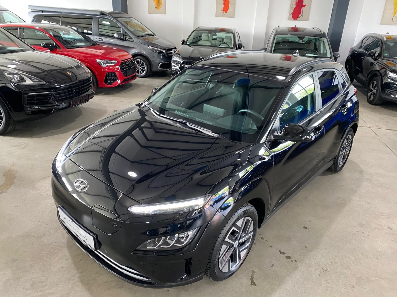 Fahrzeugabbildung Hyundai Kona Trend Elektro 150kW/DIS/RFK/LED/SH/