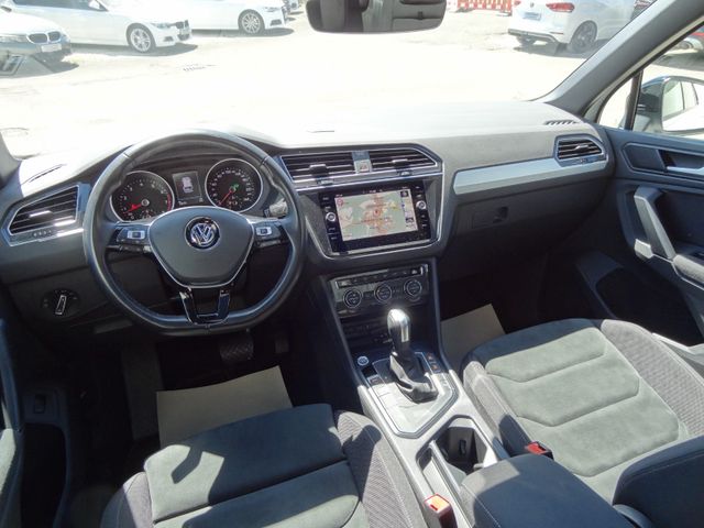 Fahrzeugabbildung Volkswagen Tiguan/R-Line/BlackStyle/Pano/2.Hd/Navi/20Zoll/