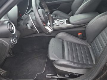 Alfa Romeo Giulia Quadrifoglio 2.9 V6 Bi-Turbo Kam.+KeyLess