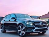 Mercedes-Benz GLC 350 d 4MATIC*MB-GARANTIE*LED*20ZOLL*SERVICE* - mit Diesel-Antrieb: Schwarz, Geländewagen, Garantie