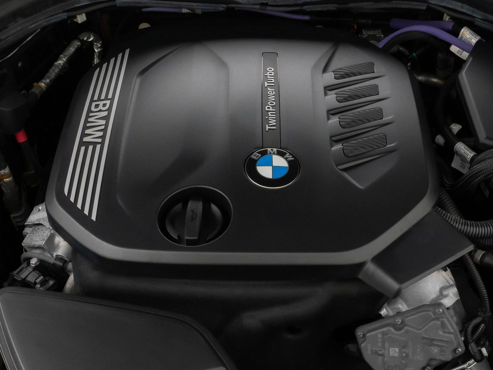 Fahrzeugabbildung BMW 520d Kamera HUD DAB 4xKlima DrivingAssist Alarm