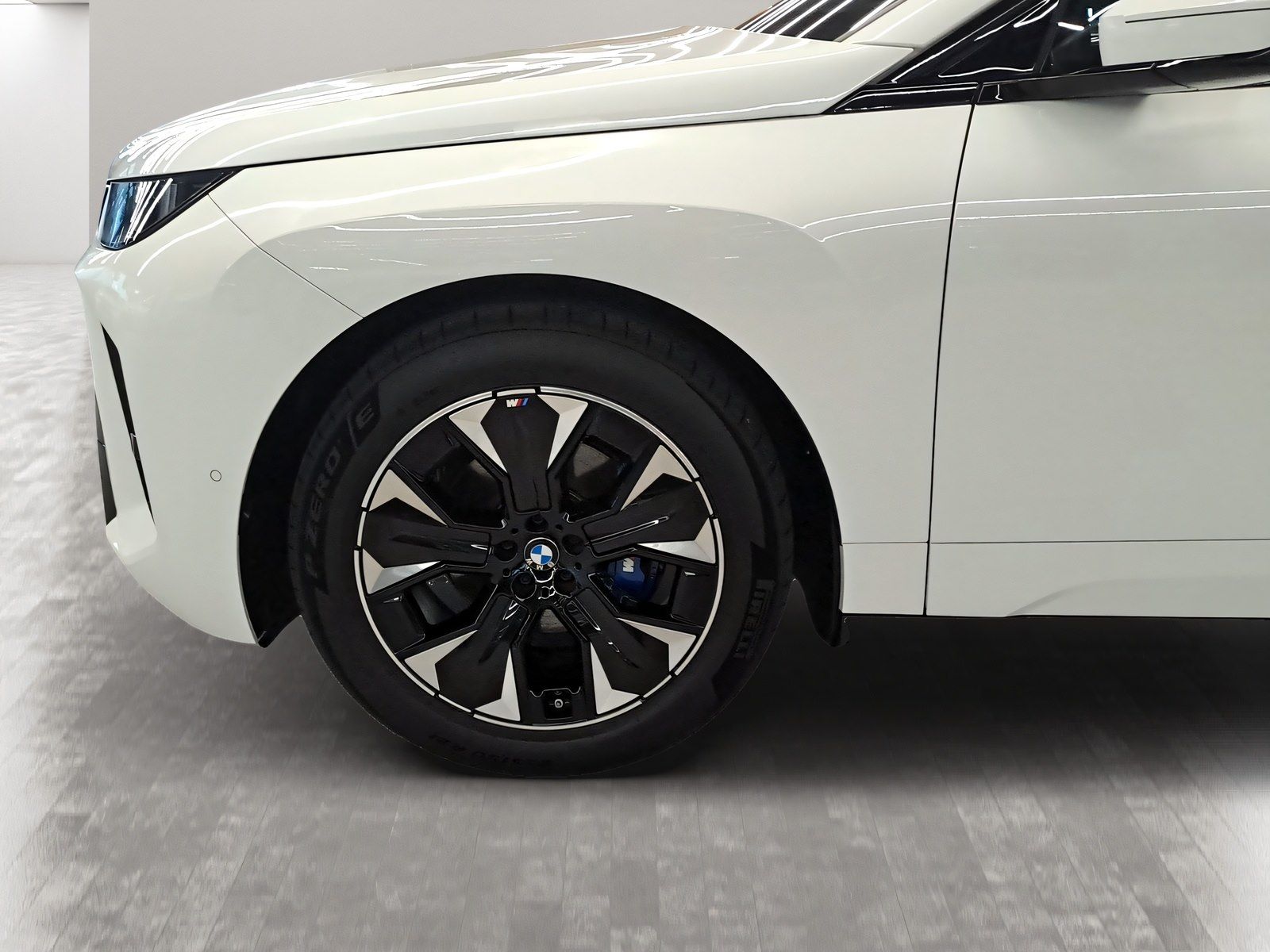 BMW iX - Bild 13