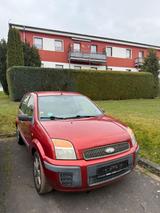 Ford Focus neu Tüv - Ford Focus aus 2002: Kombi