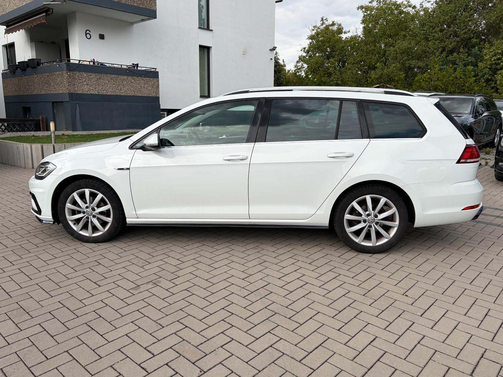 Volkswagen Golf VII Var Highline R Line*Pano*Kamera*ACC