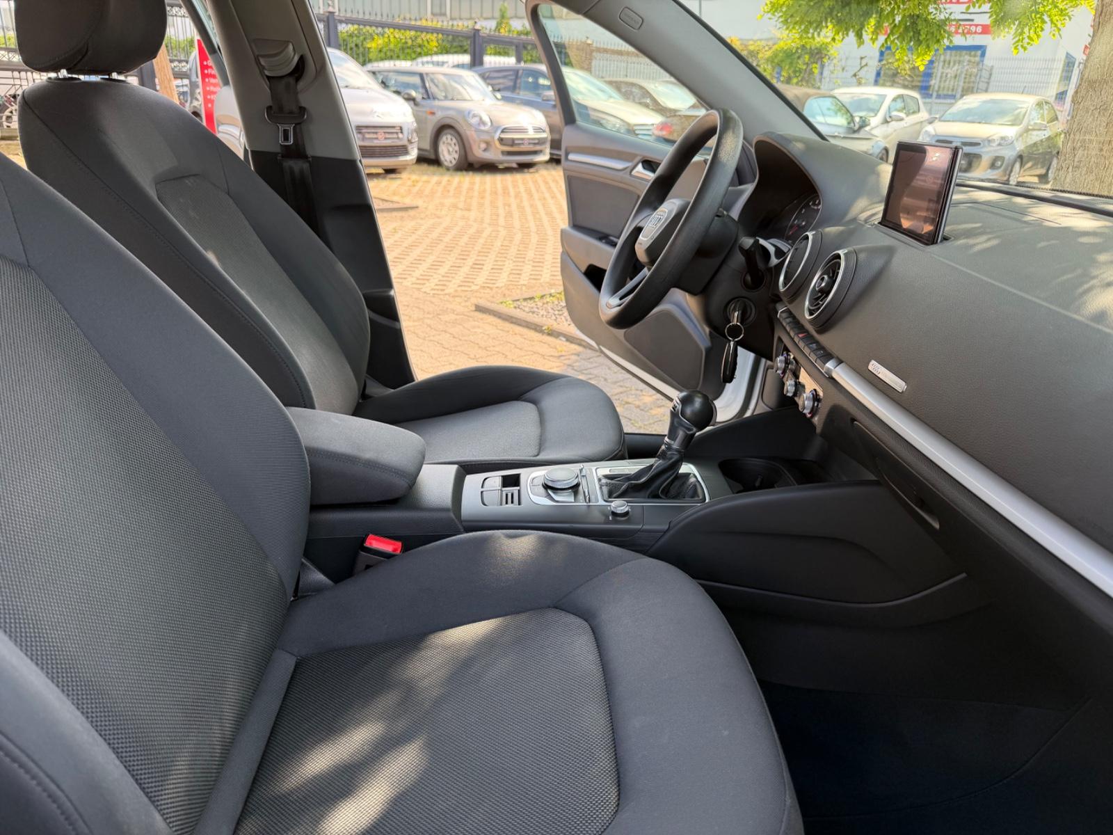 Audi A3 Sportback basis