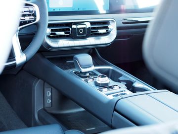 Bild 10 BAIC BJ40 4x4 Pano LED e. Trittbretter