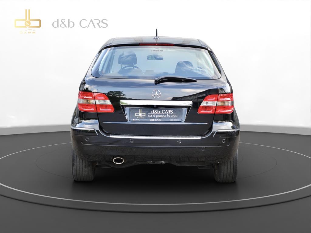 Mercedes-Benz B 200