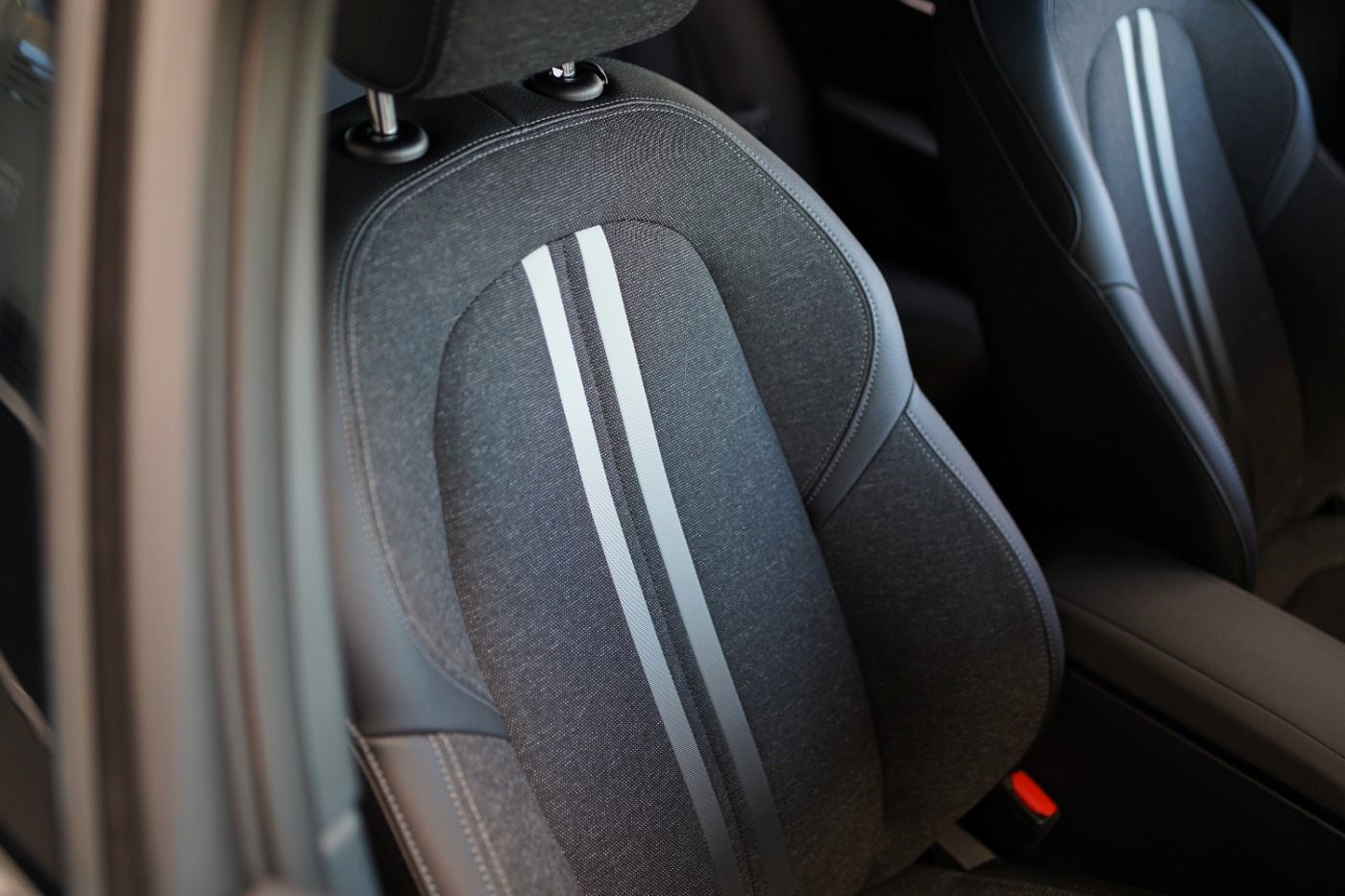 Fahrzeugabbildung BMW 118i Sport Line +LED+Live Cockpit+Head Up Displa