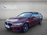 BMW 530e xDrive TOURING LASER HUD PANO AHK HIFI RÜCK - rote BMW 5er Reihe