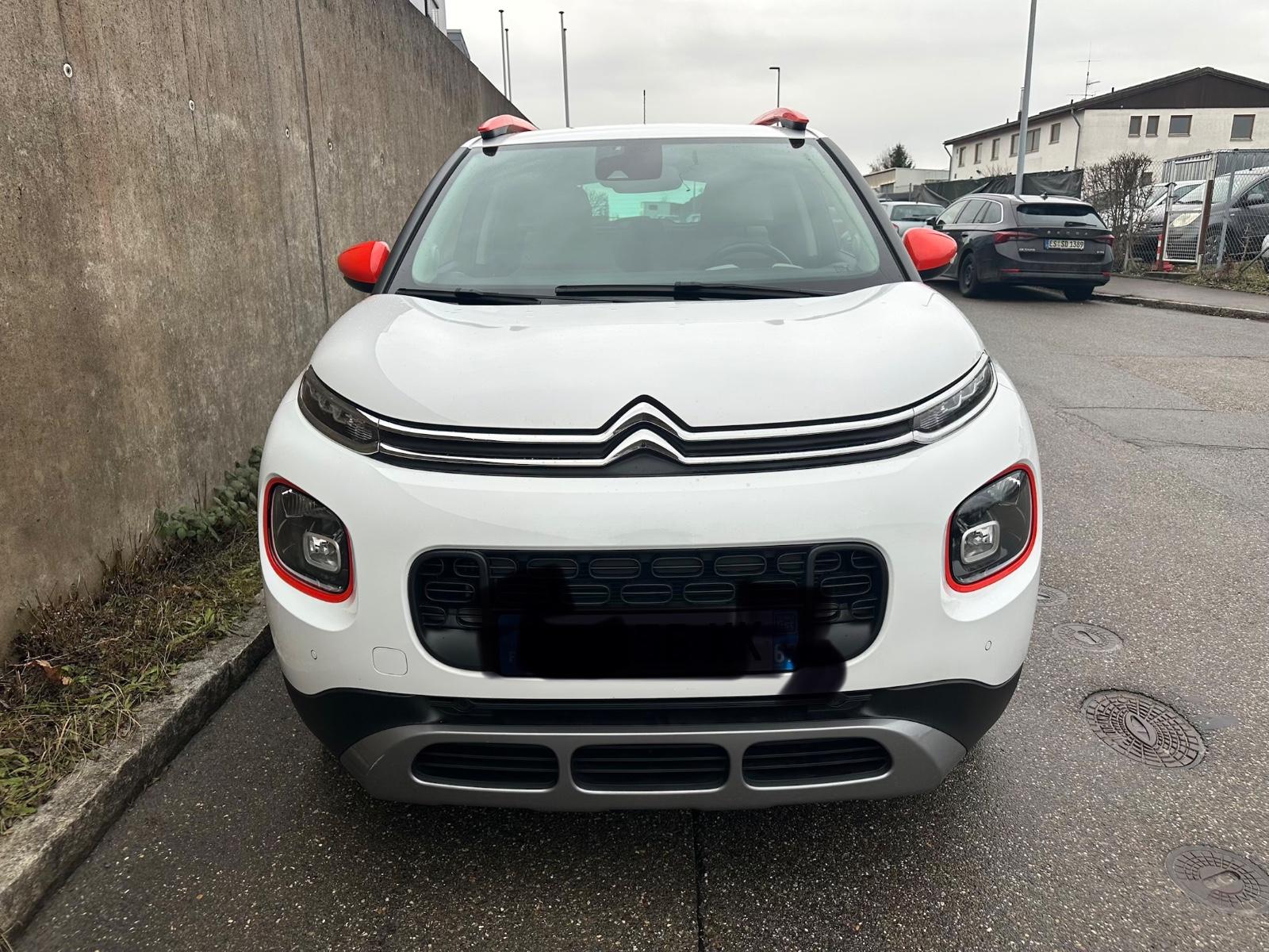 Citroën C3 Aircross PureTech 130 S&S EAT6 Shine T-Winkel