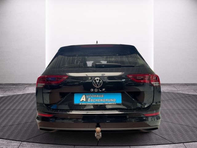 Fahrzeugabbildung Volkswagen Golf Variant 2.0 TDI DSG LIFE GJR ACC NAVI AHK