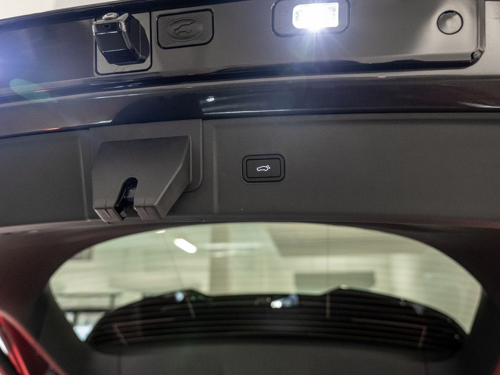 Lynk & Co 08