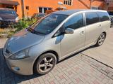 Mitsubishi Grandis 2.4 Intense - Mitsubishi Grandis: Van