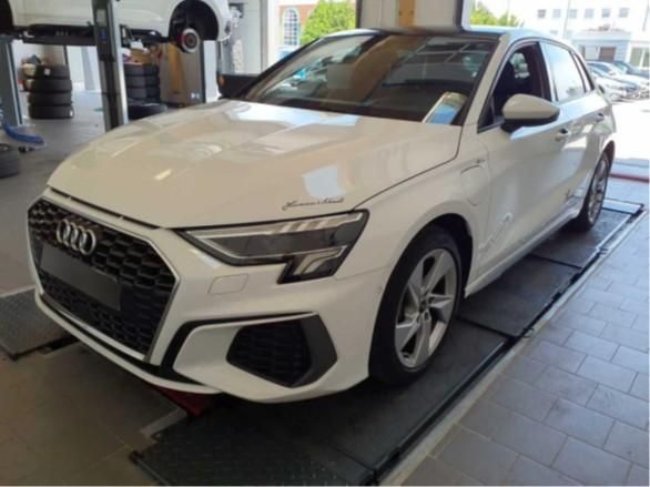 Fahrzeugabbildung Audi A3 Sportbach S line 40 TFSIe 150kW DSG HuD LED N