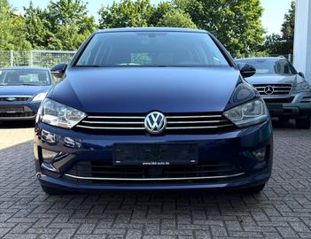 Volkswagen Golf - 3