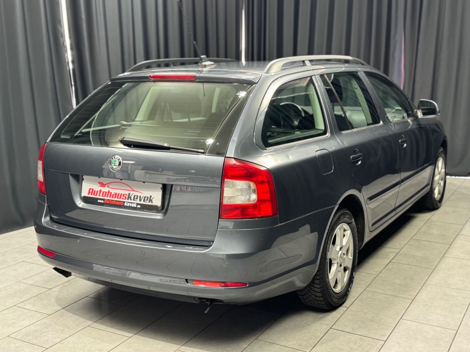 Fahrzeugabbildung SKODA Octavia Combi*HU09/25*AUTOMATIK*SCHECKHEFT*