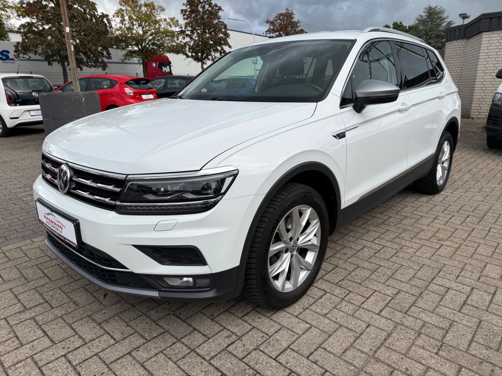 Tiguan Allspace Highline 4Motion*7-SITZER*NAVI*2