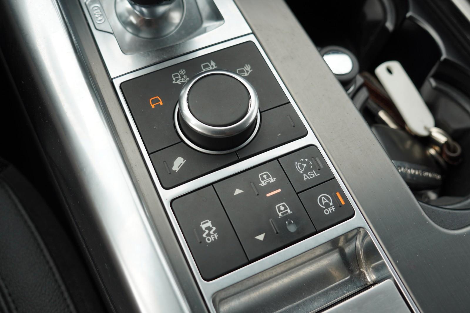 Land Rover Range Rover Sport SE MIT 3 JAHREN GARANTIE !!!