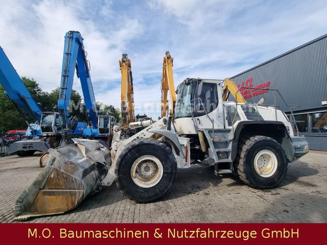 Liebherr L 556 2Plus2 / ZSA / AC /Waage /