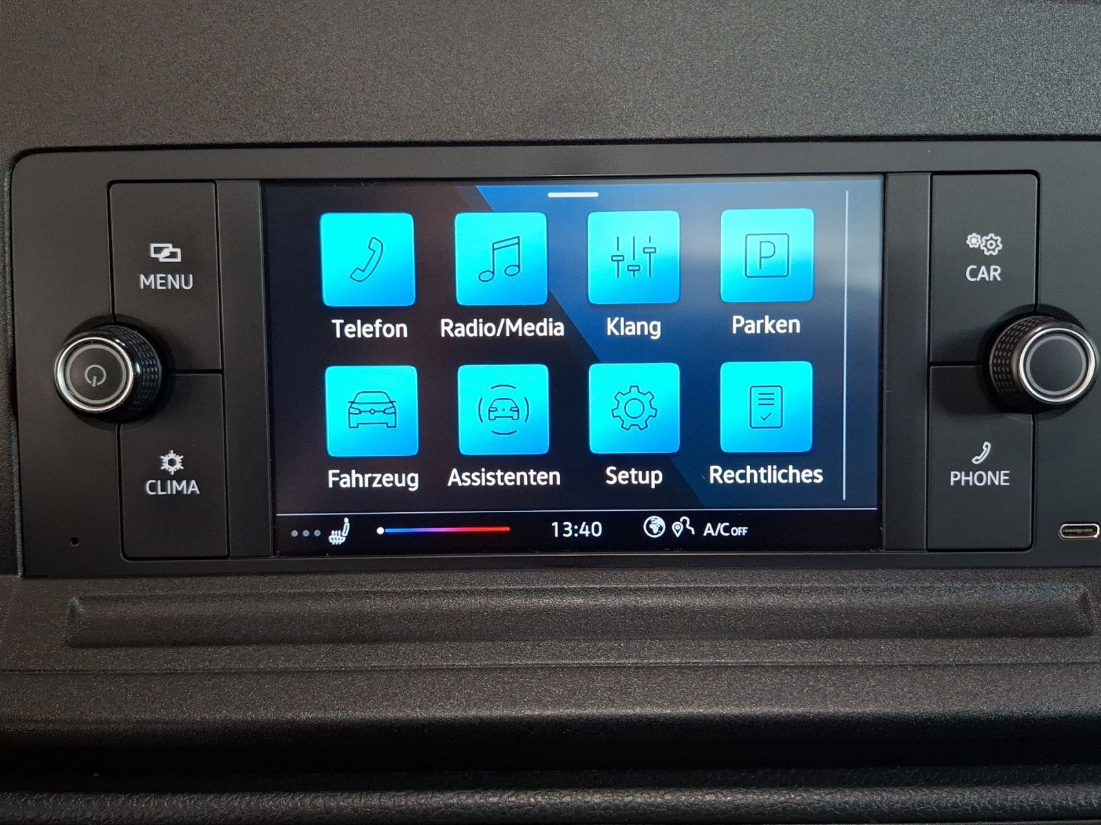 Fahrzeugabbildung Volkswagen Caddy TDI Kasten Maxi Klima AHK DAB PDC SH