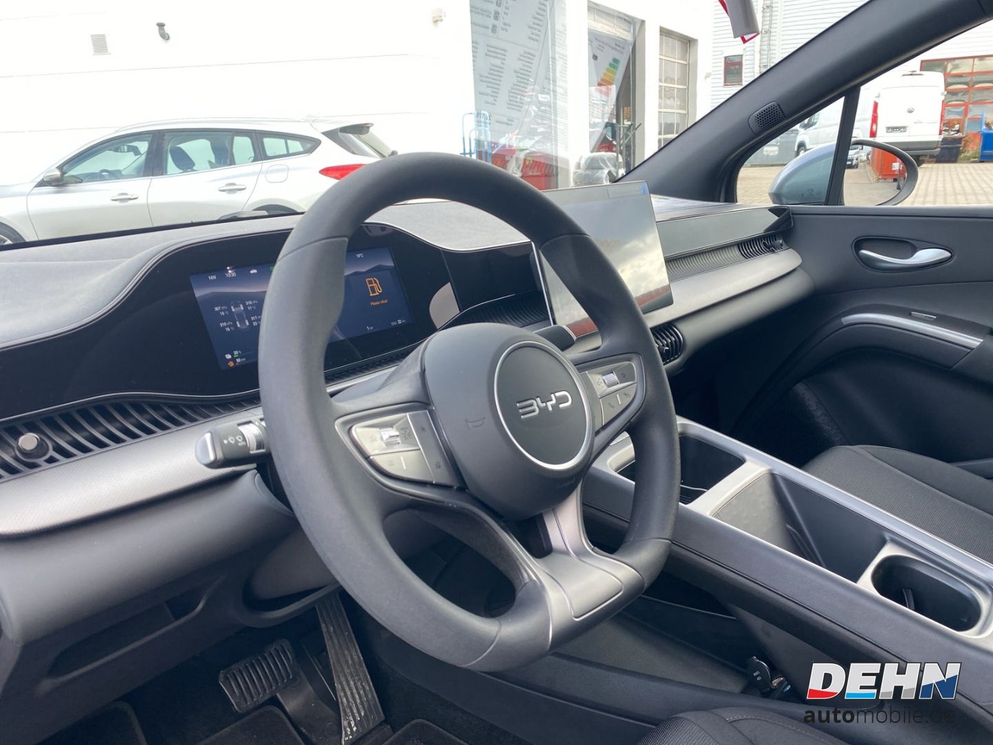 BYD DOLPHIN