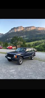 Jeep Cherokee xj 4.0 - Jeep Cherokee mit Benzin-Antrieb: Geländewagen, 4.0