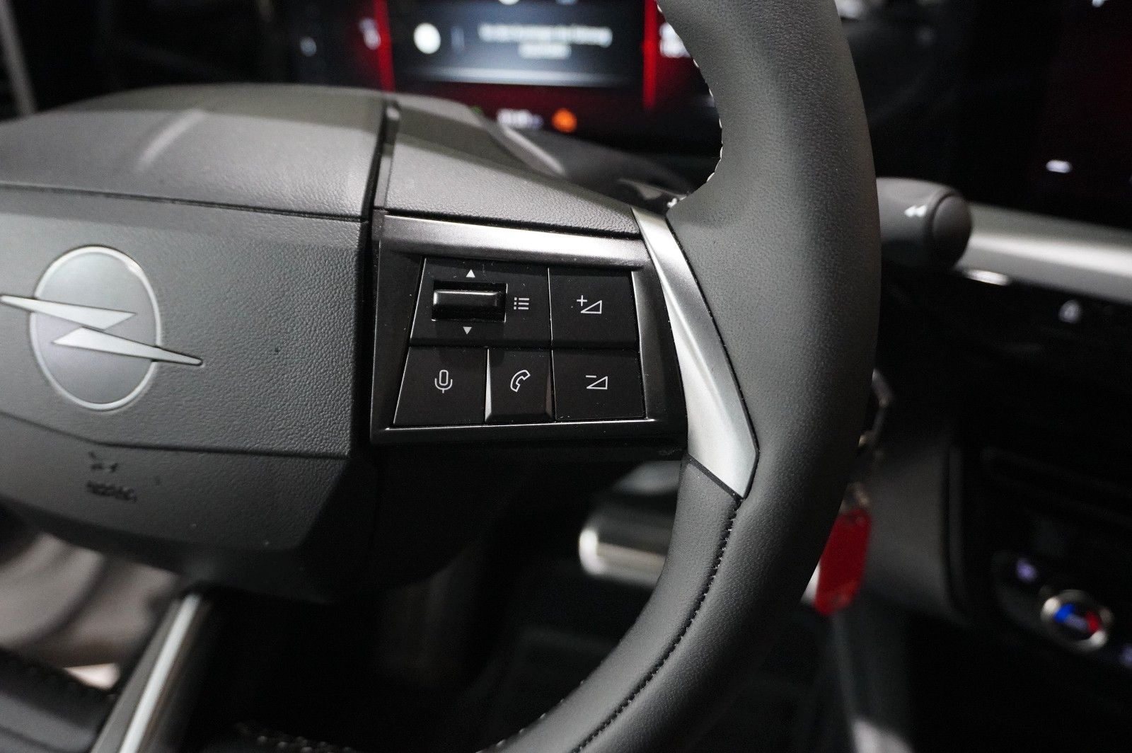 Fahrzeugabbildung Opel Mokka 1.2T GS SPORT NAVI/LED/KAMERA/SH/SPORT/DAB