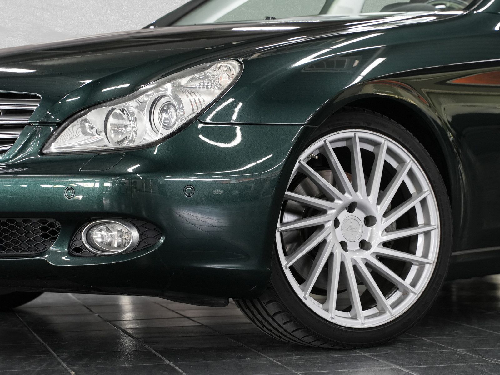 Fahrzeugabbildung Mercedes-Benz CLS 350 CGI - CarPlay|Kamera|Sitzklima|BiXenon