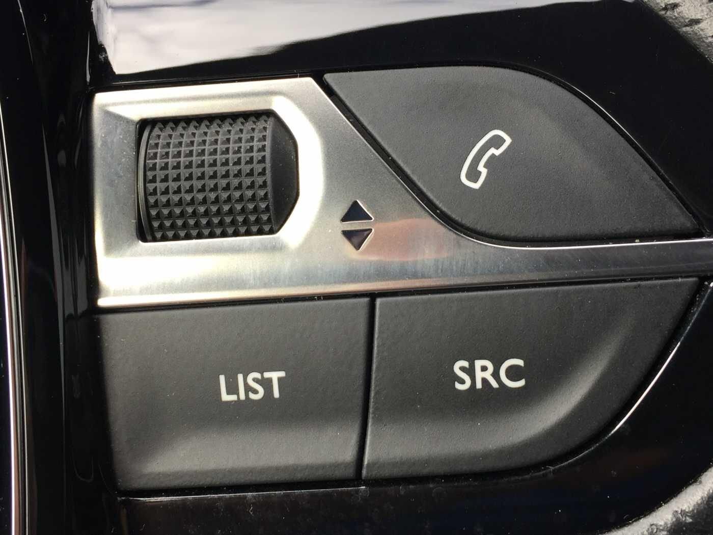 Peugeot 3008 GT AUTOMATIK, BLIS, LED, R-Kamera uvm.