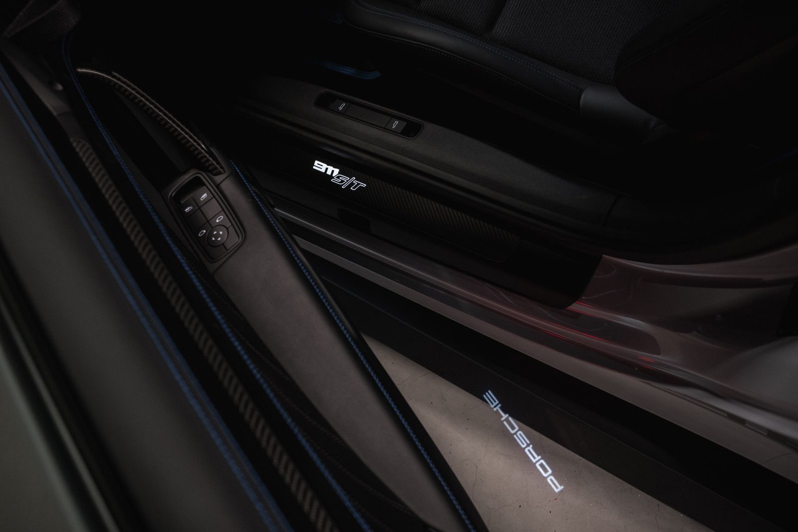 Fahrzeugabbildung Porsche 992/911 S/T - Lift - 90Ltr.Tank - BOSE - RKamera