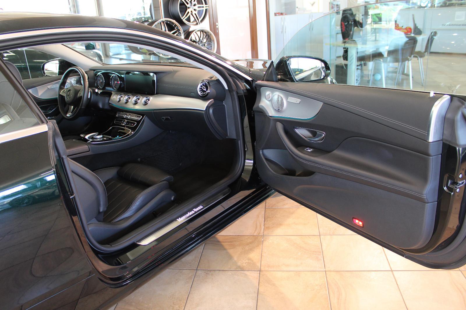 Mercedes-Benz E 200 Coupe *Sonderlack+2. Hand+Top*