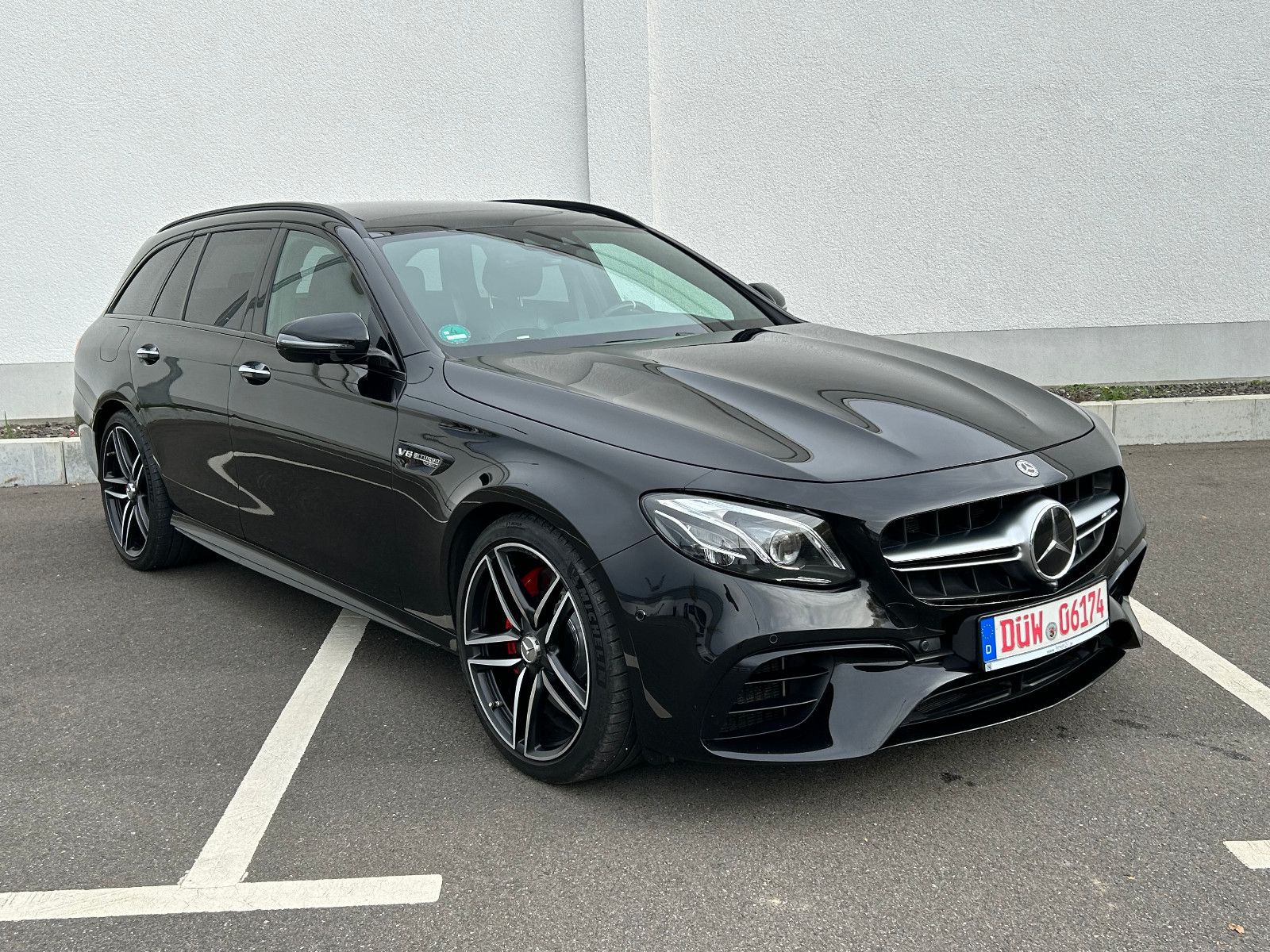 MERCEDES-BENZ E 63S AMG *Performance*Pano*Burmester*
