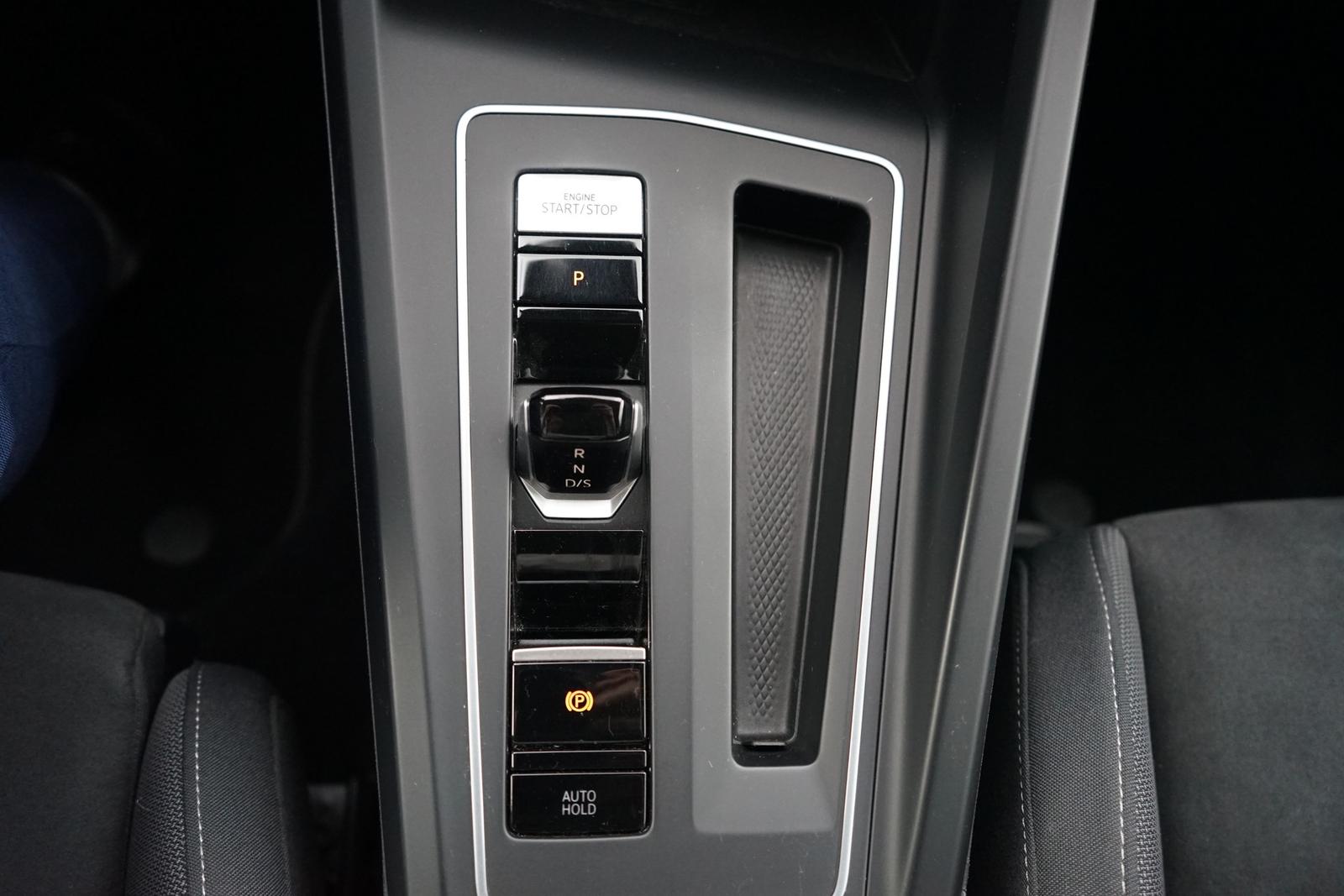 Volkswagen Golf VIII Style 1.5 eTSI DSG Navi LED ACC PDC, миниатюра 23