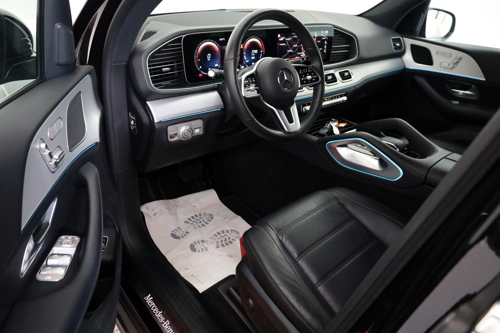 Fahrzeugabbildung Mercedes-Benz GLE 350de 4M Leder,Navi,LED,SH,Park Paket,360°
