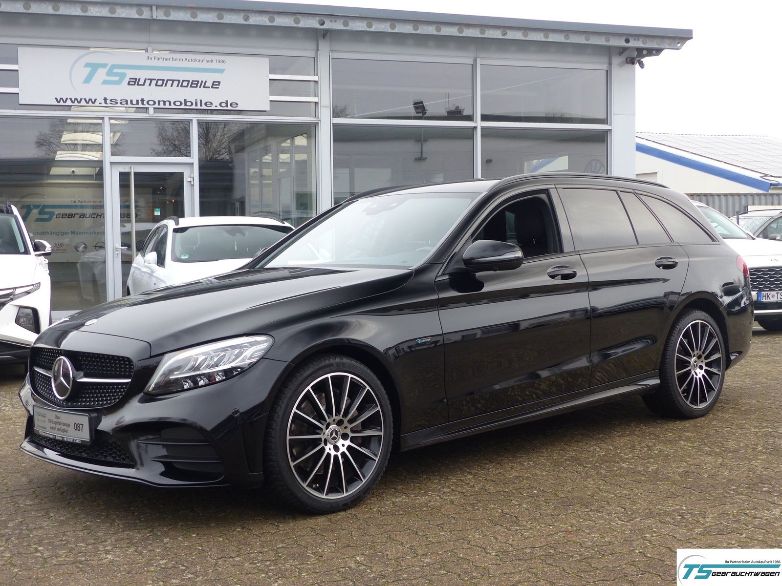 MERCEDES-BENZ C 300 T de Hybrid Night Edition AMG+AHK+LED+ACC