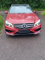Mercedes-Benz E 350 T AVANTGARDE AVANTGARDE - rote Mercedes-Benz E 350