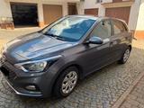 Hyundai i20 1.2L 55kw dunkelgrau Bj. 2019 - Hyundai: I55