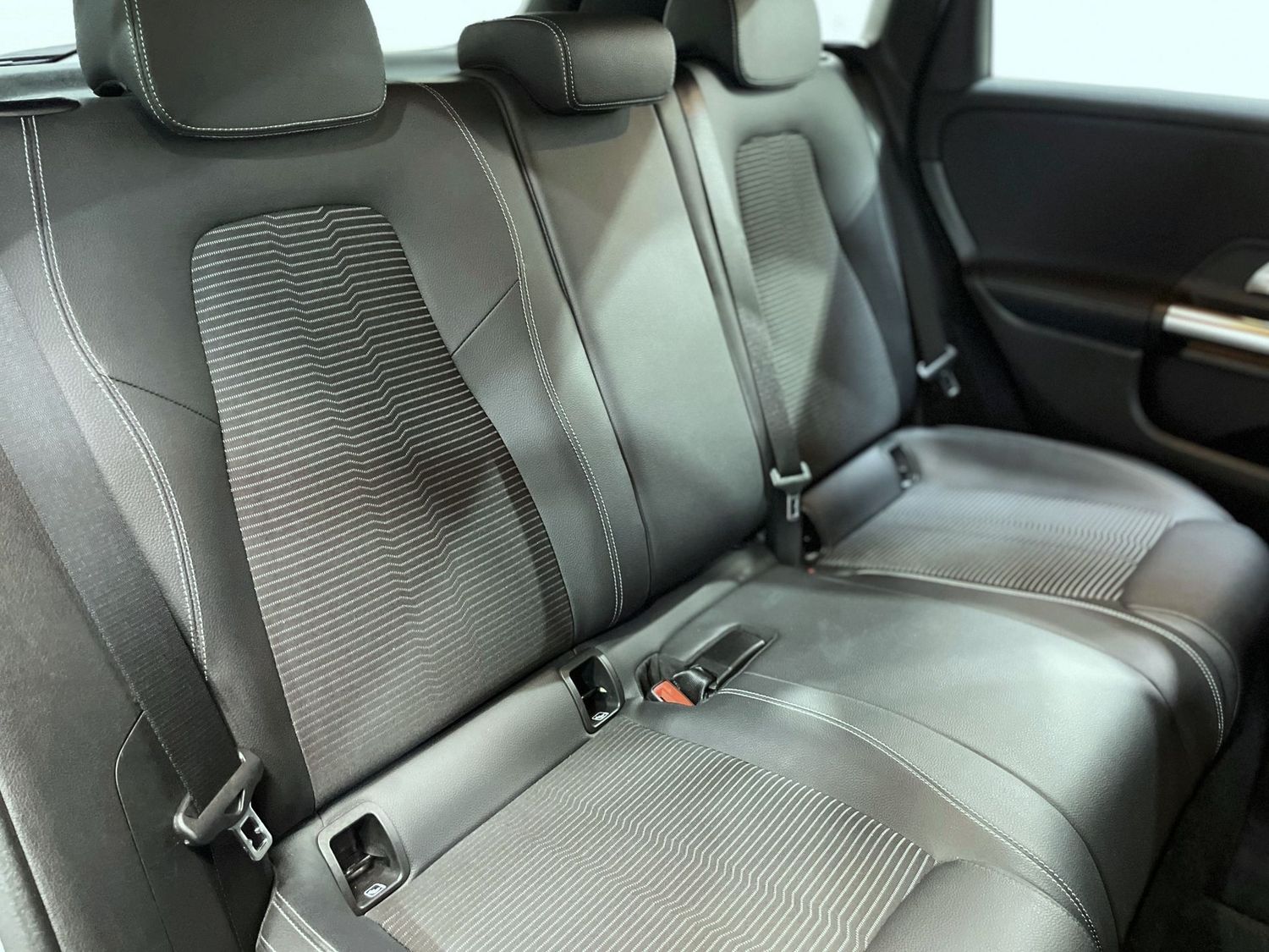 Fahrzeugabbildung Mercedes-Benz B 200 Progressive Edition19#LED#Burmester#Kamera