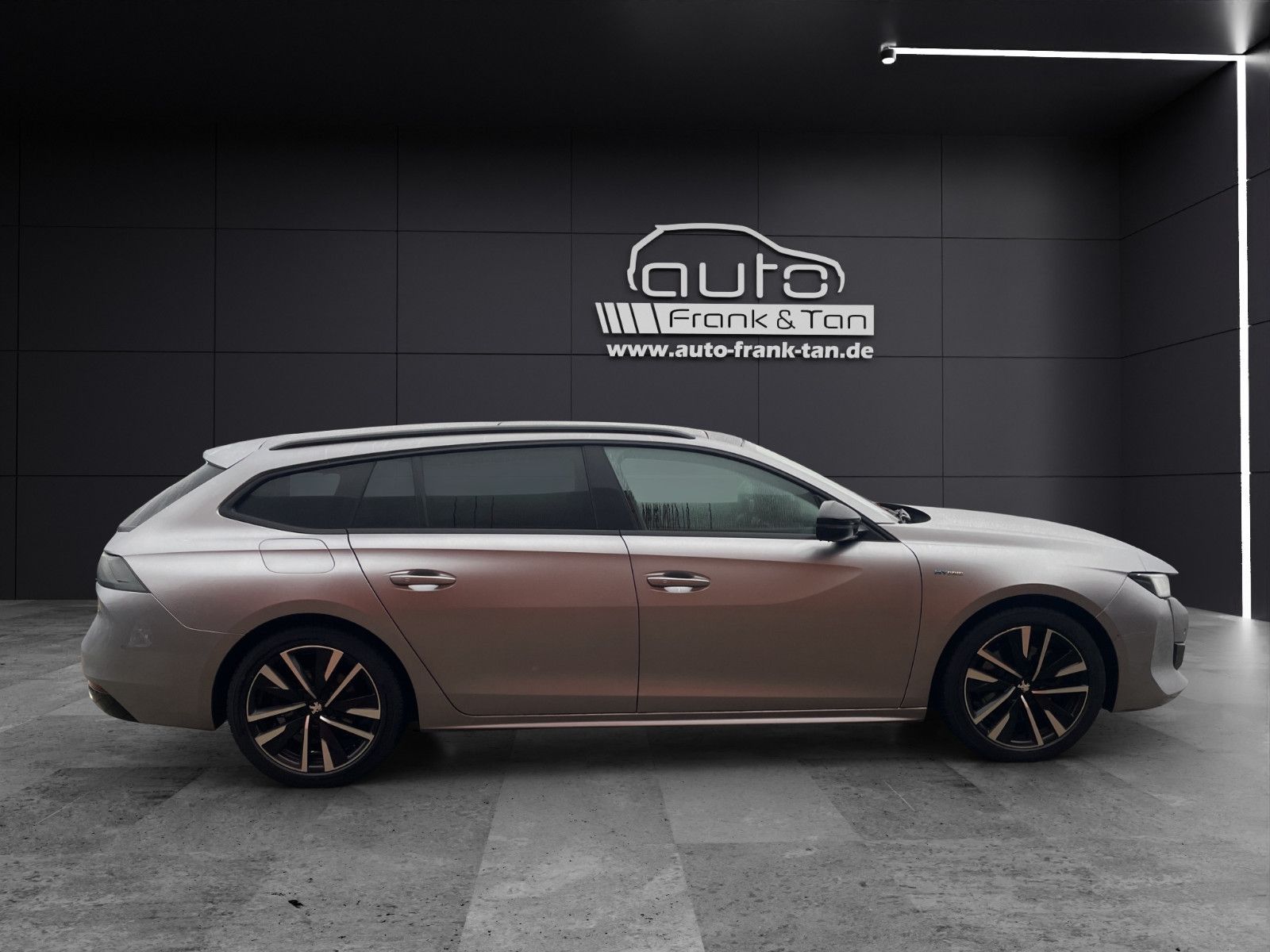 Fahrzeugabbildung Peugeot 508 SW Hybrid 225 GT Pack*LED-Paket*AHK*