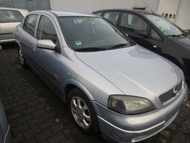 Opel Astra 1.6