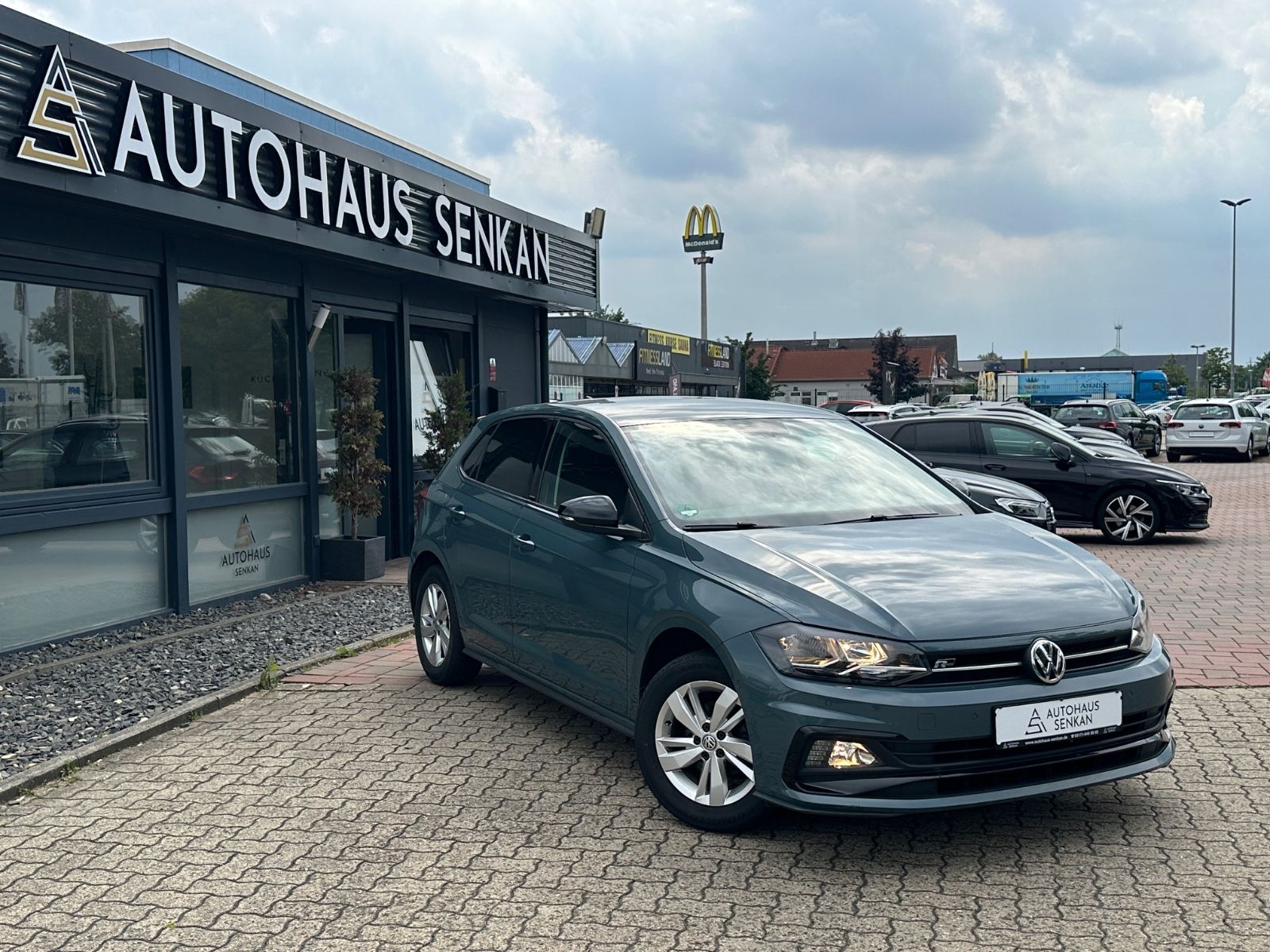 VW Polo 1.0 TSI VI R-LINE *IQ.DRIVE*PDC*SHZ*