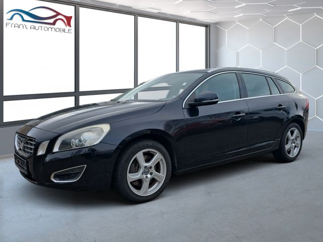 Volvo V60 Kombi Summum*LEDER*XENON*KAMERA*SCHIEBEDACH*