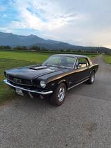 Ford Mustang V8 (65er) - Ford Mustang aus 1965: Coupé
