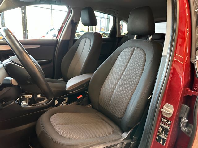 BMW 218 Active Tourer *xDrive*AHK*2-Zonen*