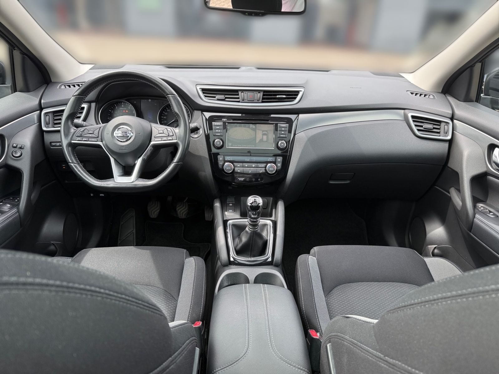 Fahrzeugabbildung Nissan Qashqai 1.3 DIG-T N-Connecta *GJR*WINTERPAKET*PA